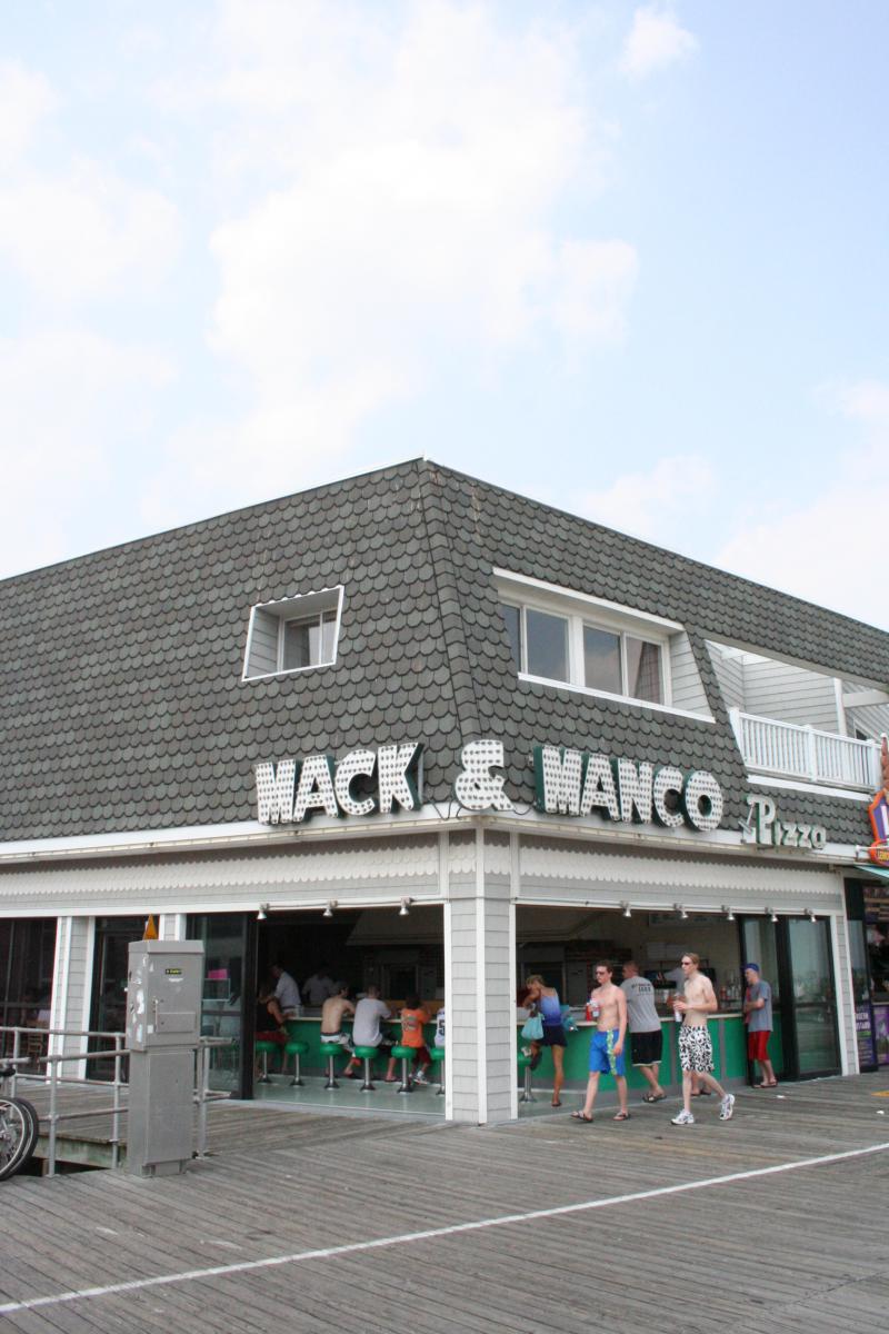 Mack  Manco